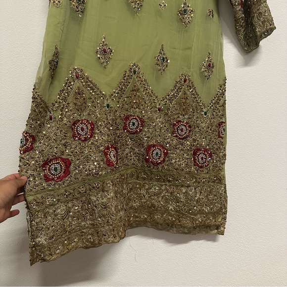 Lime Green and Red Three-Piece Salwar Kameez Heavy Stonework Outfit Size Large - Picture 7 of 12
